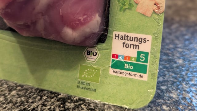 haltungsform5-bw Tierhaltungsstufe 5: Wie viel Tierwohl steckt wirklich im „Bio“-Label?