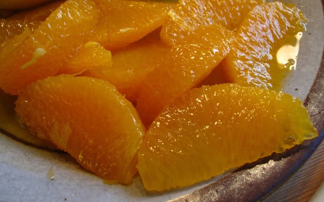 weihnachtsmenue-vegetarisch-pb-orangen-filets-161128-1280x800 Für dieses Weihnachtsmenü-Rezept werden die Orangen filetiert.
