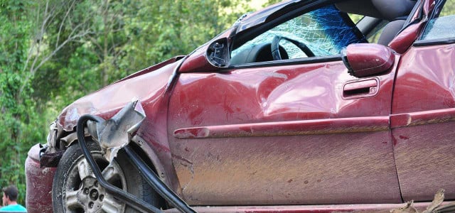 Frauen werden bei Unfällen häufiger im Auto eingeklemmt als Männer