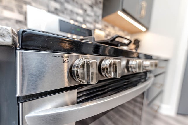 bei-kleinen-gegenstaenden-dient-der-backofen-als-be-cc0-pixabay-mgattorna-200413_download Bei kleinen Gegenständen dient der Backofen als Bekämpfungsmittel für Holzschädlinge.