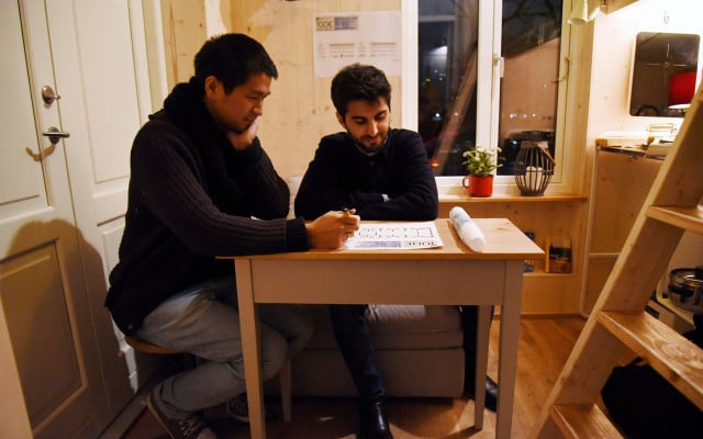 tiny100-p-le-mentzel-161220-1280x800 Tiny 100 Tiny House Van Bo Le Mentzel