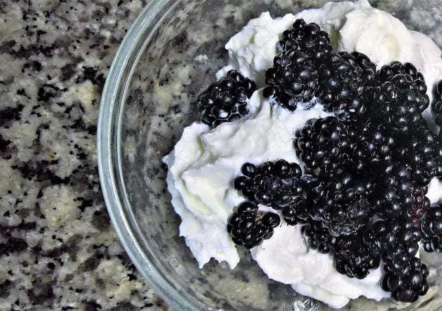 pflanzlichen-quark-gibt-es-bereits-in-einigen-supe-cc0-pixabay-monika1607-181011_download Pflanzlichen Quark gibt es bereits in einigen Supermärkten und Bioläden zu kaufen.