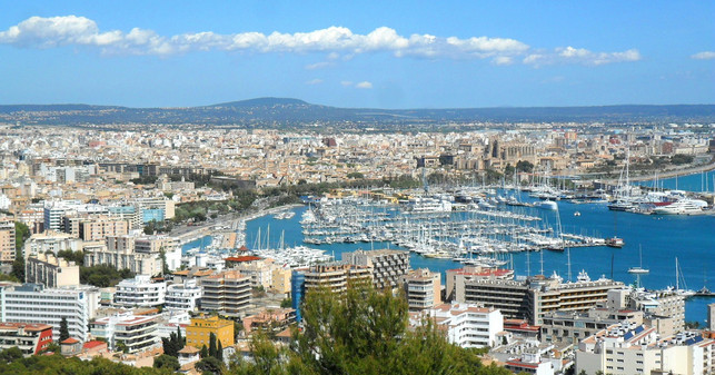 mallorca-vom-tourismus-zerstoert-pb-160826-1280x670 Mallorca wird vom Tourismus zerstört, riesige Bettenburgen säumen die Küste