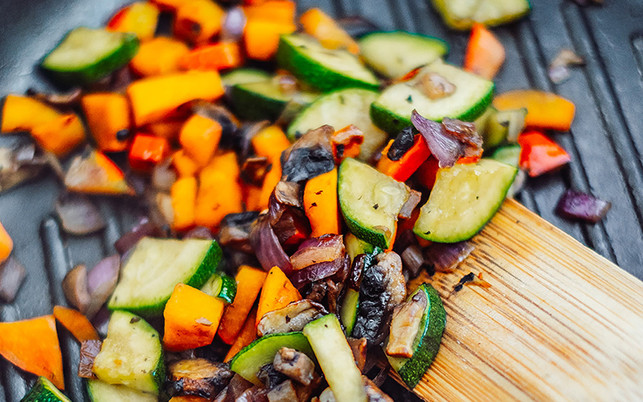 Deftige_Hirse_Pfanne_1280x800px Restlos vegan kochen mit sonnentor