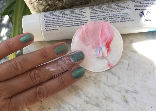 Wie Kann Man Nagellack Entfernen Ohne Nagellackentferner Im Praxistest: 6 Mal Nagellack entfernen ohne Nagellackentferner