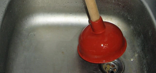 zero-waste-abfluss-reinigen-poempel-y-m-minderhoud-cc-by-sa-3-0-161021-1280x600 Abfluss reinigen geht ohne Chemie und Abfall.