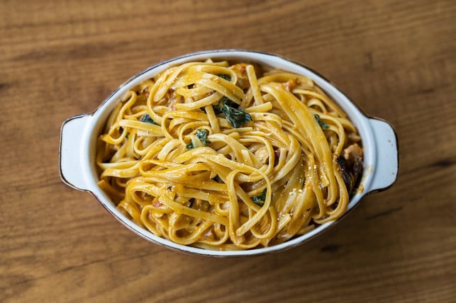 pasta-mit-miso-butter-ist-ein-sehr-schlichtes-und-cc0-pixabay-engin_akyurt-201208_download Pasta mit Miso-Butter ist ein sehr schlichtes und doch raffiniertes Gericht.