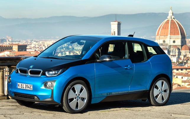 bmw-i3-blau-seite Den BMW i3 gibt es vielfach gebraucht zu kaufen.