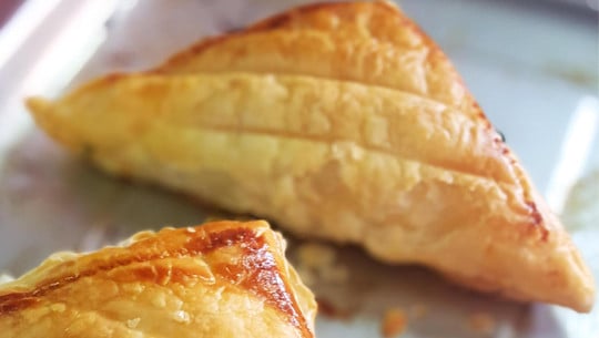 blaetterteigtaschen-herzhaft-cc0--pixabay--buymeacoffee-250711 Blätterteigtaschen herzhaft