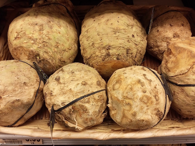 lecker-gesund-regional-knollensellerie-cc0-pixabay-artfulscrapper-191215_download-1 Lecker, gesund und regional: Knollensellerie.