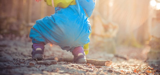 Gesund im Dreck Gesund im Dreck – mit Matschhosen und Regenhosen