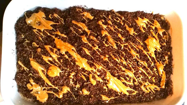 etwas-nussmus-oder-erdnussbutter-liefert-extra-pro-utopiainke-klabunde-240212 Etwas Nussmus oder Erdnussbutter liefert extra Protein.