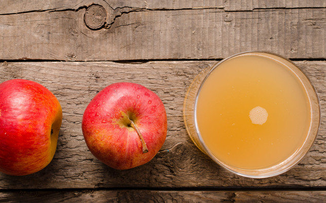 veganer-werden-saft-c-Andreas-Berheide-200625-1280x800 Ein bisschen veganer: Naturtrüber Saft