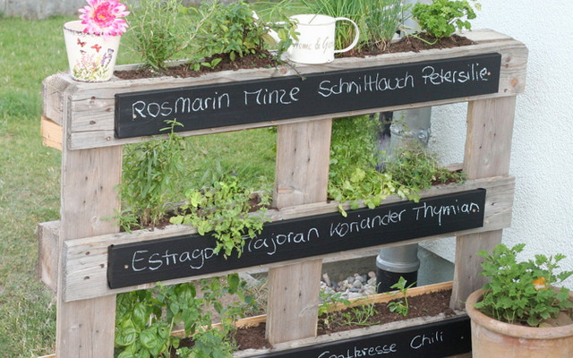 Vertikaler Palettengarten_10 Vertikaler Palettengarten