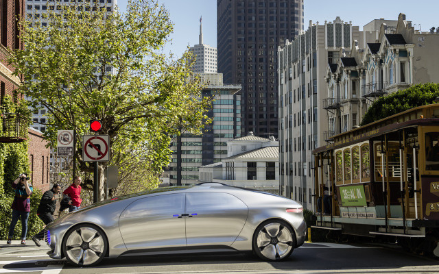 Mercedes-Benz F 015 Luxury in Motion Mercedes-Benz F 015 Luxury in Motion