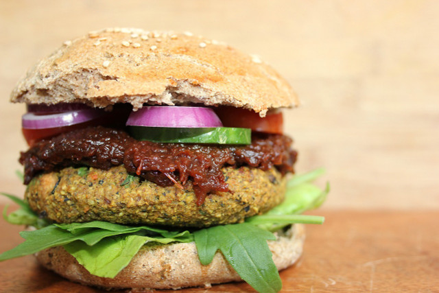 No-yeast burger buns are delicious with a variety of patties and are also vegan.