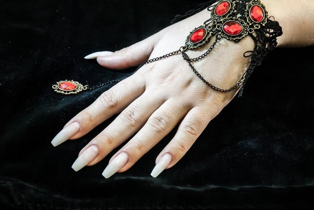 shellac-und-gelnaegel-sind-schaedlich-fuer-die-gesun-cc0-pixabay-nuno_lopes-220226_download Shellac- und Gelnägel sind schädlich für die Gesundheit deiner Haut.