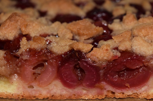 ein-sauerkirschkuchen-ist-mit-wenig-aufwand-schnel-cc0-pixabay-ulleo-240812_download Ein Sauerkirschkuchen ist mit wenig Aufwand schnell zubereitet.