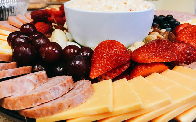 catering-pb-wurst-kaese-180308-1280x800 Catering Lebensmittelabfälle Wurst Käse Platte