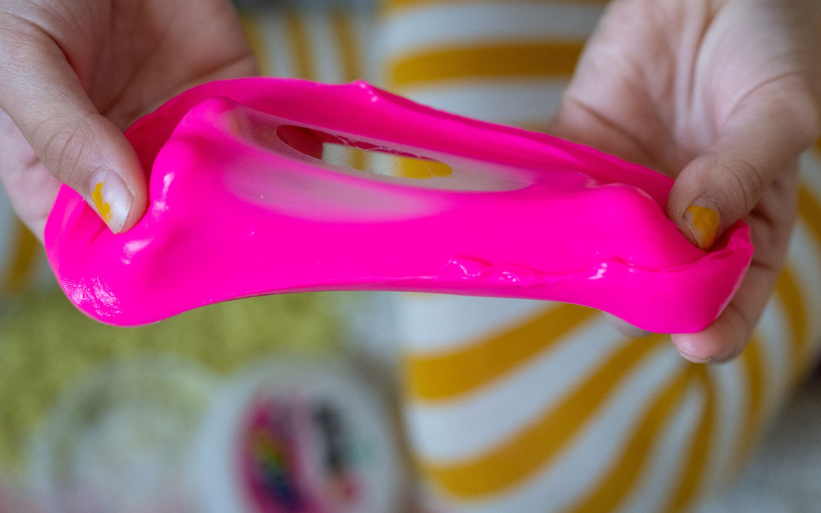 Faszinierender Spielschleim: Wie gefhrlich sind Slime-Produkte? - Utopia.de Faszinierender Spielschleim: Wie gefhrlich sind Slime-Produkte? - Utopia.de