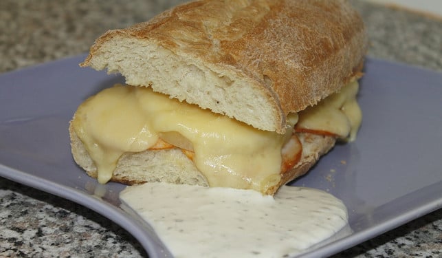 auch-als-toast-oder-sandwich-schmeckt-toast-hawaii-cc0-pixabay-kalhh-200418_download Auch als Toast oder Sandwich schmeckt Toast Hawaii bestens - gerne vegan.