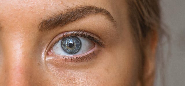 Itchy eyes: causes and home remedies that help