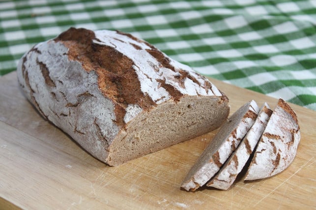 tipp-kastanienbrot-mit-walnuessen-verfeinern-cc0-pixabay-fichte7-180902_download Kastanienbrot kannst du mit Walnüssen verfeinern.