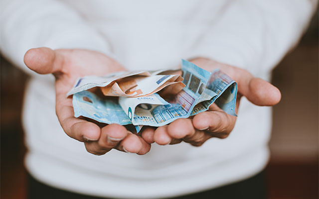christian-dubovan-unsplash-640x400 nachhaltige Geldanlage sparen