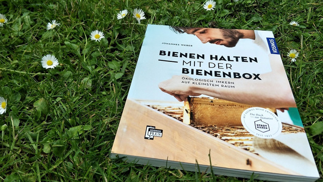 ratgeber-bienen-halten-mit-der-bienenbox-sven-christian-schulz-utopia-180613_download Ratgeber "Bienen halten mit der Bienenbox"
