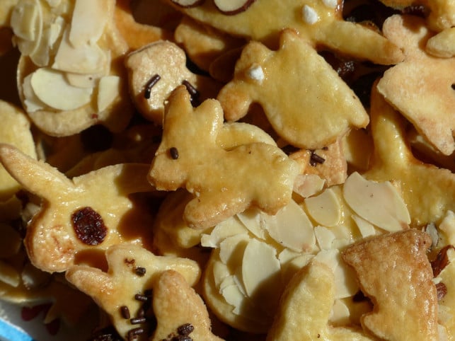 plaetzchen-passend-zu-ostern-backen-und-verzieren-cc0-pixabay-hans-210318_download Plätzchen passend zu Ostern backen und verzieren.