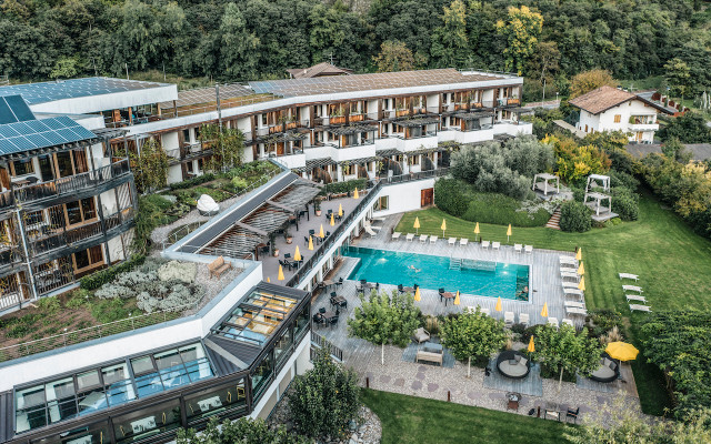 Ganzheitliche Entschleunigung im BIO Hotel nahe Meran Ganzheitliche Entschleunigung im BIO Hotel nahe Meran