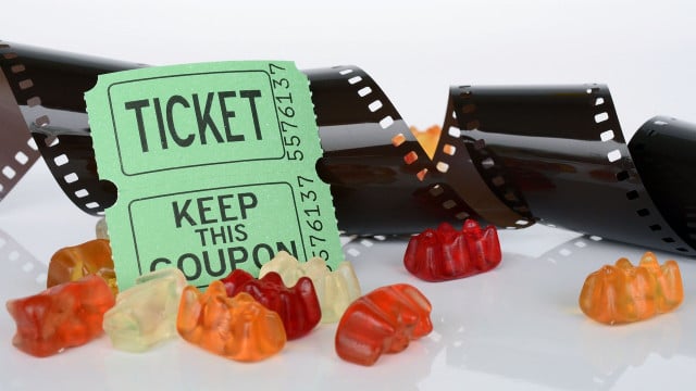 snacks-ins-kino-mitnehmen-cc0-pixabay-anncapictures-240210 snacks ins kino mitnehmen