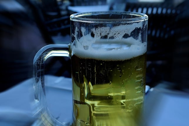alkoholfreies-bier-ist-nicht-so-lange-haltbar-wie-cc0-pixabay-moritz320-230122_download Alkoholfreies Bier ist nicht so lange haltbar wie alkoholhaltiges.