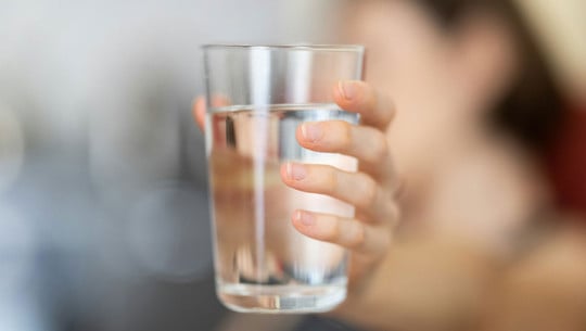 Ewigkeitschemikalien in Trinkwasser: Neue Tests zeigen massive Belastung mit PFAS PFAS Trinkwasser