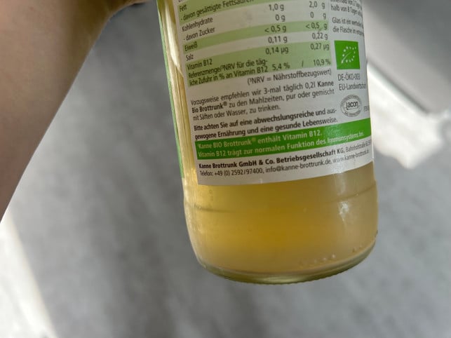 kanne-brottrunk-wirbt-mit-den-gehalt-an-vitamin-b1-denise-schmucker-utopia-240617_download Kanne Brottrunk wirbt mit den Gehalt an Vitamin B12, denn Aussage über die probiotische Wirkung sind nicht erlaubt.