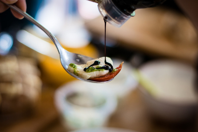 zuckercouleur-steckt-oft-in-billigem-balsamico-ess-cc0-pixabay-thorstenf-190428_download Zuckercouleur steckt oft in billigem Balsamico-Essig.