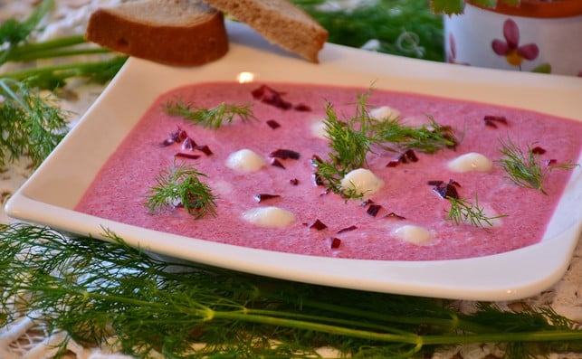 meerrettich-passt-gut-zu-einer-rote-bete-suppe-cc0-pixabay-ritae-201130_download Meerrettich passt gut zu einer Rote-Bete-Suppe.