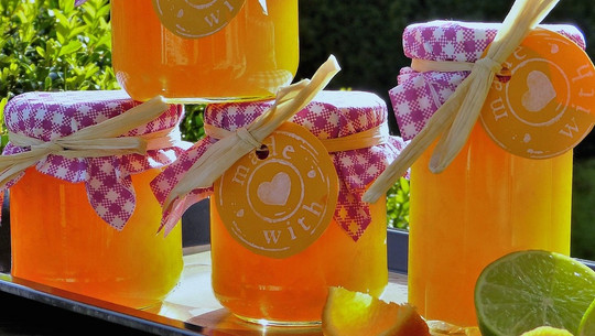 zitronenmarmelade-cc0-pixabay-silviarita-190105 Zitronenmarmelade