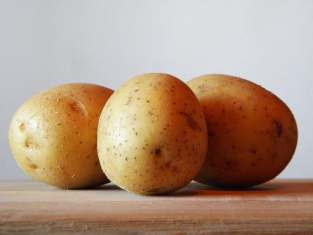 in-kleinen-portionen-kannst-du-kartoffeln-in-der-m-cc0--pixabay--holgersfotografie-250518_download In kleinen Portionen kannst du Kartoffeln in der Mikrowelle garen.