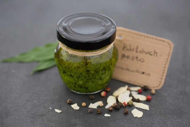reste-von-pesto-verfeinern-nudelsossen-und-eintoepfe-cc0-pixabay-einladung_zum_essen-201111_download Reste von Pesto verfeinern Nudelsoßen und Eintöpfe.