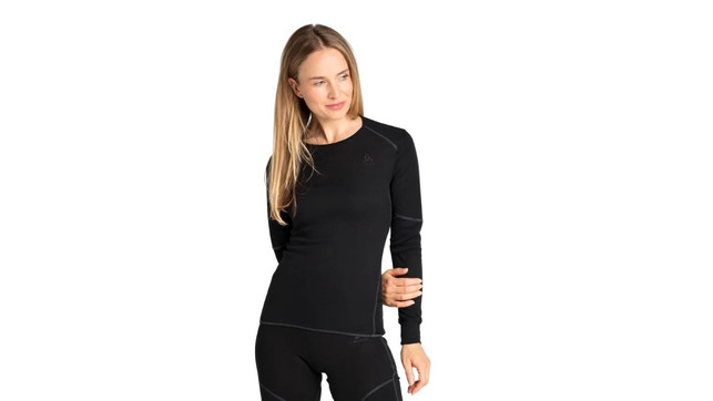 Thermokleidung: Diese Produkte halten dich nachhaltig warm Als erste Thermokleidung-Schicht eignet sich die vegane Thermowäsche von Odlo