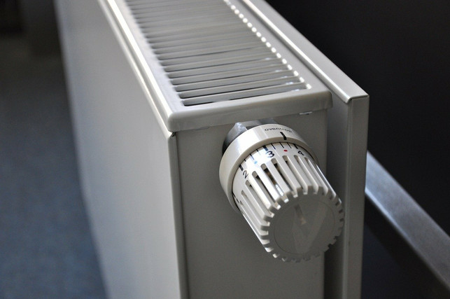 unterschiedliche-formen-der-energieberatungen-fuer-cc0-pixabay-ri-220725_download Unterschiedliche Formen der Energieberatungen: Für manche lohnt sich ein Heiz-Check mehr, für andere eine Überprüfung, ob Photovoltaik möglich ist.