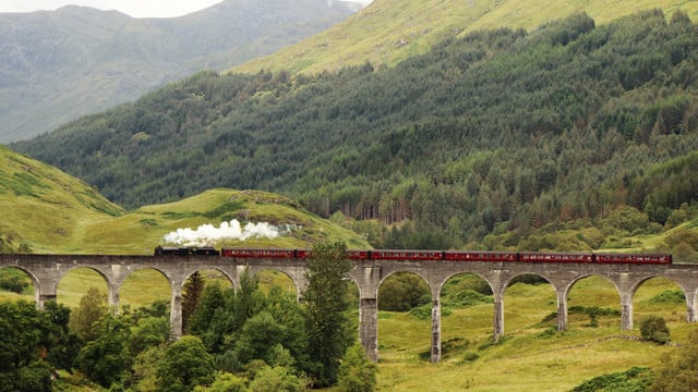 mit-dem-zug-durch-schottland-cc0--pixabay--steenjepsen-250806 Mit dem Zug durch Schottland