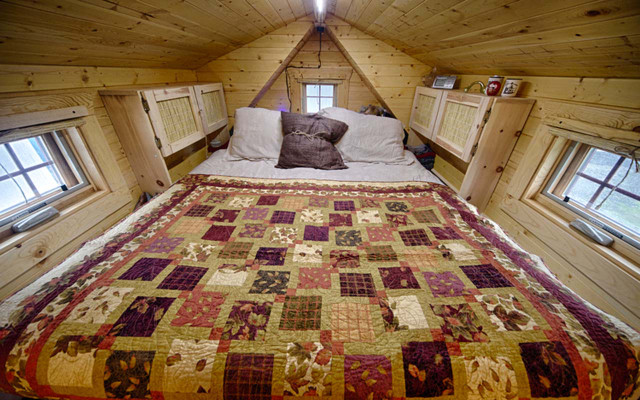 150728-tiny-tack-house5_ku_christopher-tack_1280x800