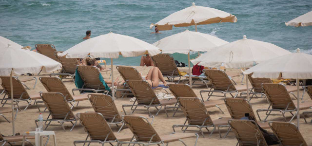 "Der Sommer gehört uns": Spanien gegen Bodyshaming am Strand