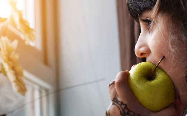 Mindfulness training: eating consciously.