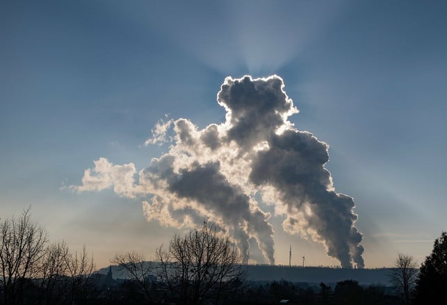 treibhausgase-tragen-zur-klimaerwaermung-bei-cc0-pixabay-catazul-210910_download Treibhausgase tragen zur Klimaerwärmung bei.
