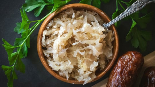 Knoblauchsoße: Ein Rezept für die leckere Soße - Utopia.de