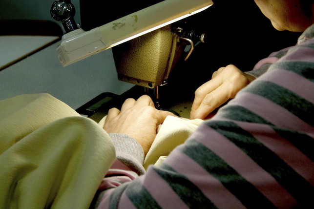 in-vielen-asiatischen-laendern-findet-schritt-drei-cc0-pixabay-gussencion-220613_download In vielen asiatischen Ländern findet Schritt drei der textilen Kette, die Konfektionierung, unter Ausbeutung statt.