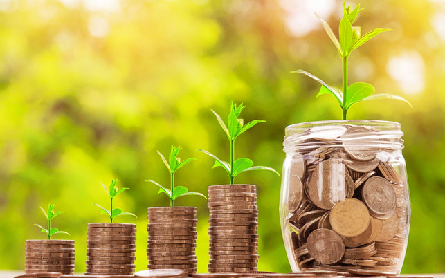 Ethische Banken Auch ethische Banken vermehren Geld – nur eben nachhaltiger.